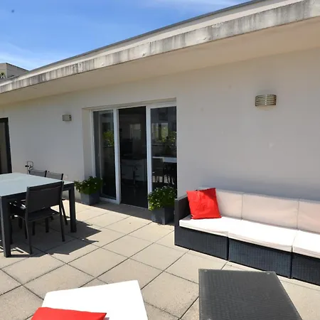 Luxueux Duplex Avec Jacuzzi, 2 Chambres, 2 Lits *
